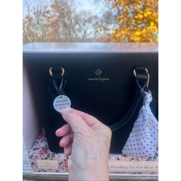 Nanette Lepore Mom & Mini 2 Piece Purse Satchel/Crossbody Boxed Set Black NIB - Picture 2 of 8